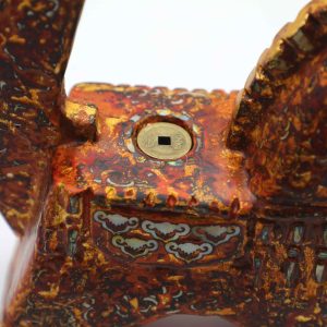 Hồng Mã - Tượng Sơn Mài Nghệ Thuật bởi Họa Sĩ Nguyễn Tấn Phát