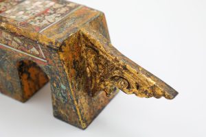Môn Ngưu - Tượng sơn mài bởi họa sĩ Nguyễn Tấn Phát